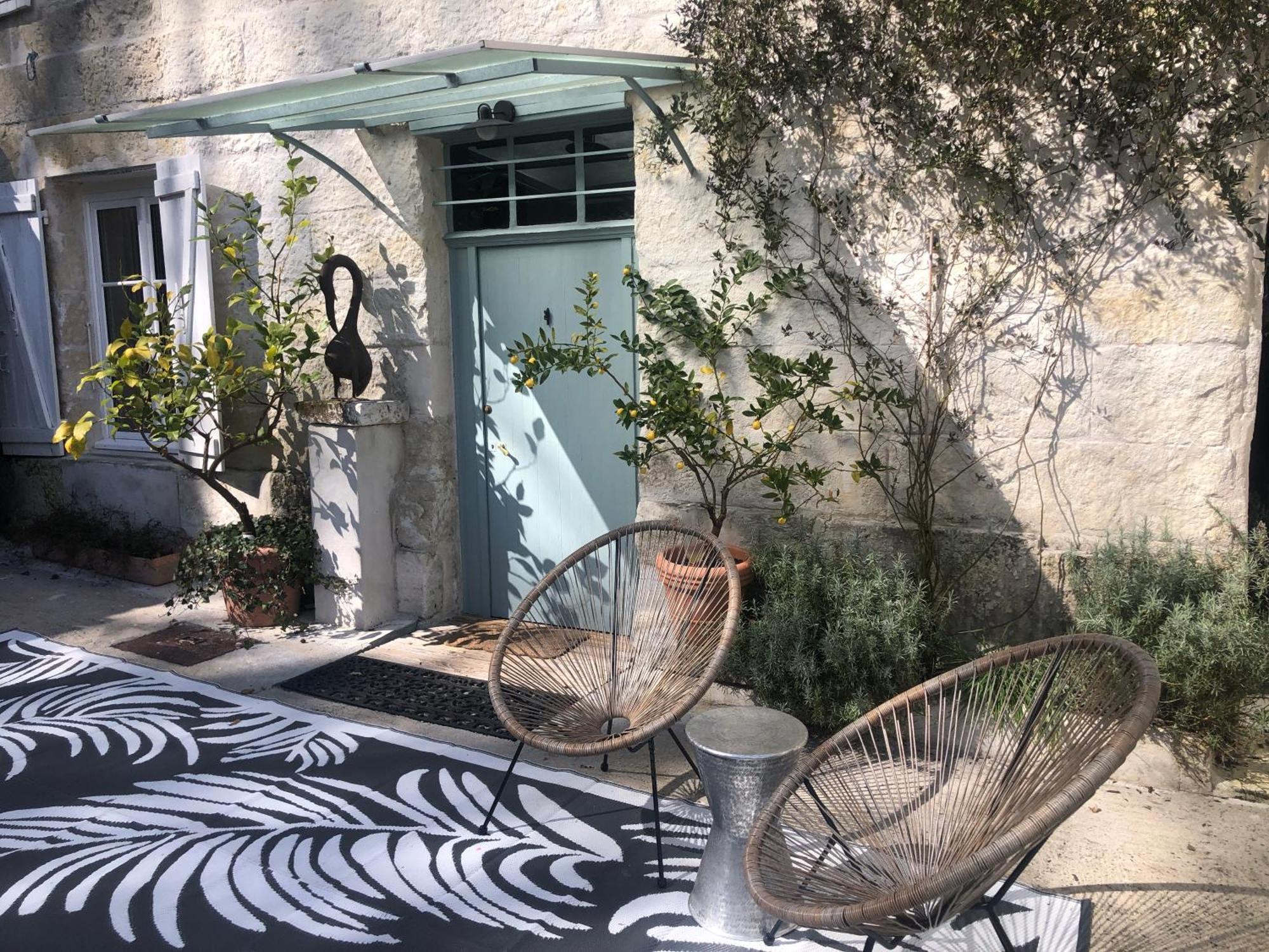 L'Heure Bleue Bed & Breakfast Saintes Luaran gambar