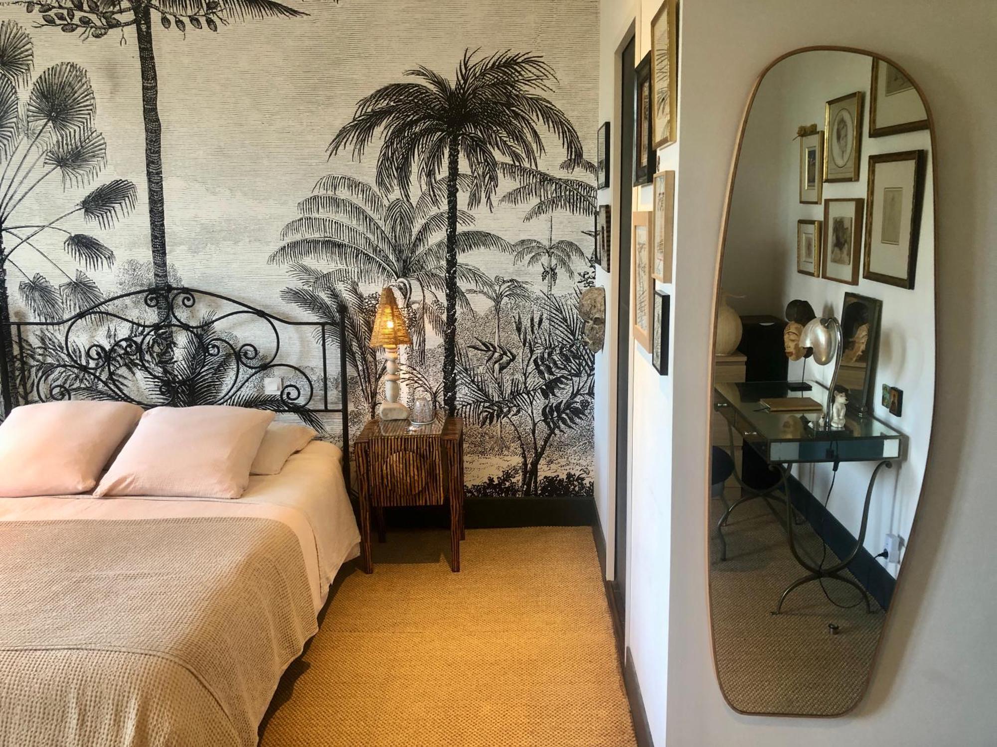 L'Heure Bleue Bed & Breakfast Saintes Luaran gambar